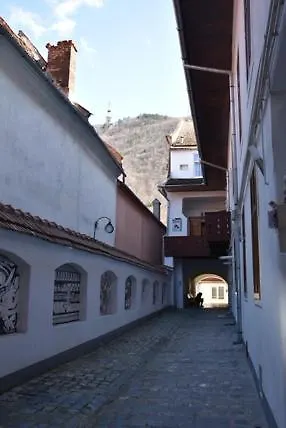 Old Center - Cozy Corner # 2 *